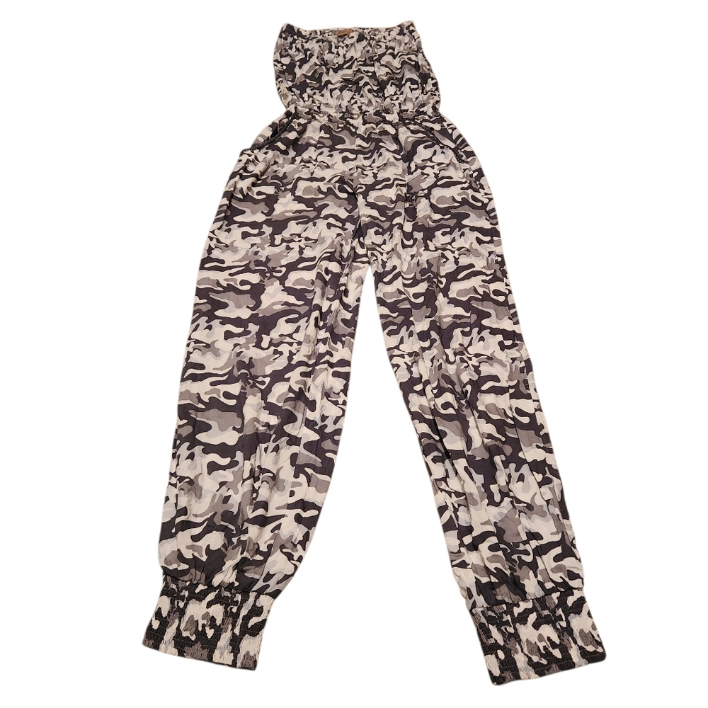 Women’s XL Skemo CA-Jump Strapless Grey Camo Pocket Jumpsuit